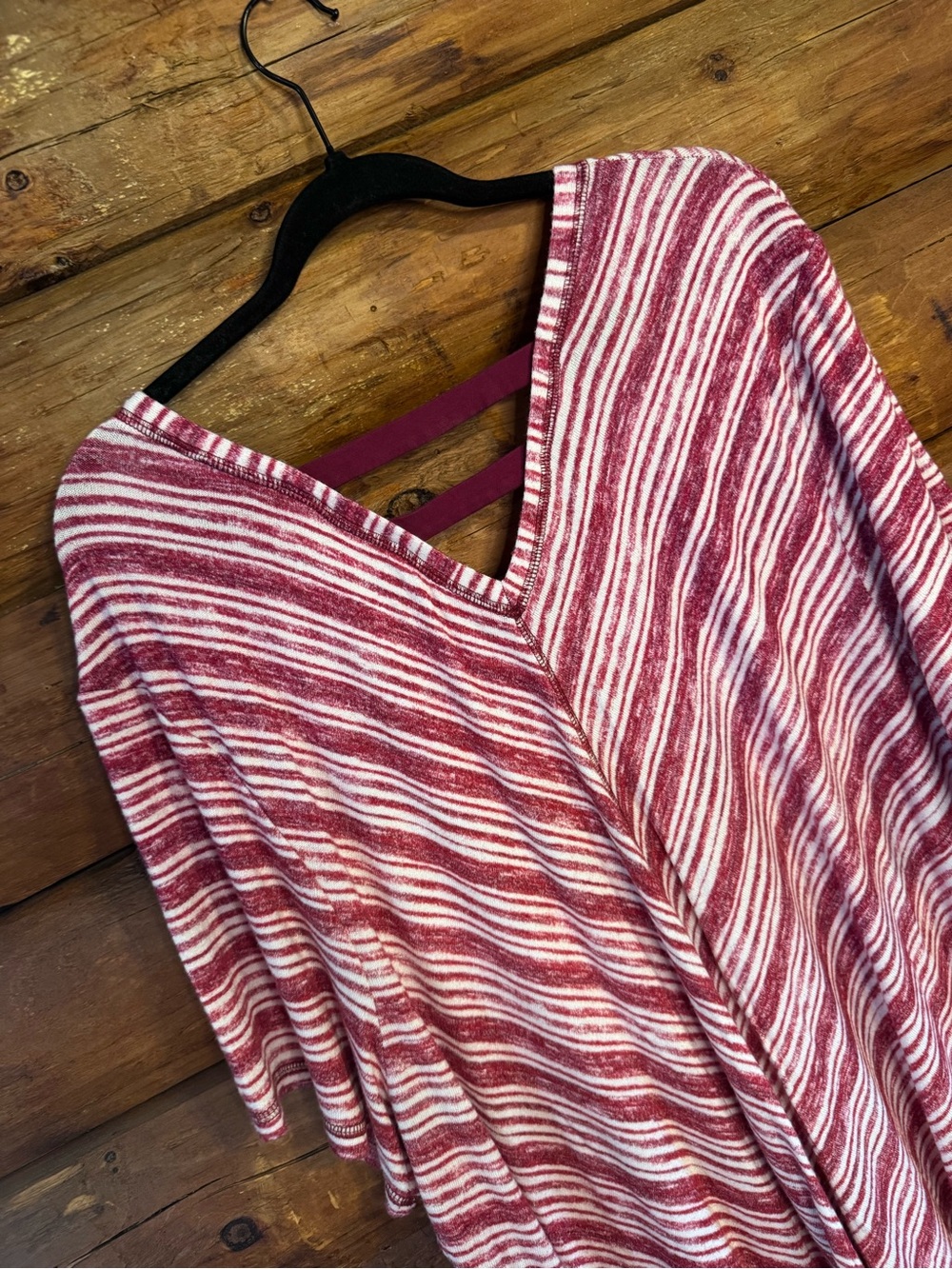 Catherines size 5x Red and White Striped V-Neck Tunic - Picture 3 of 7